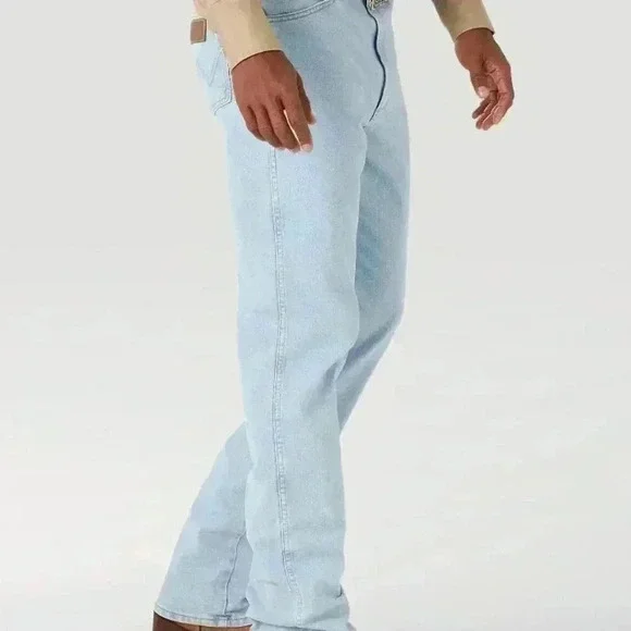 Wrangler Cowboy Cut Slim Fit Active Flex Jeans | Men's Jeans | Men's Light Wash - Picture 4 of 10